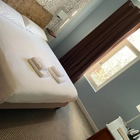 Le Pavillon D'enghien, Centre