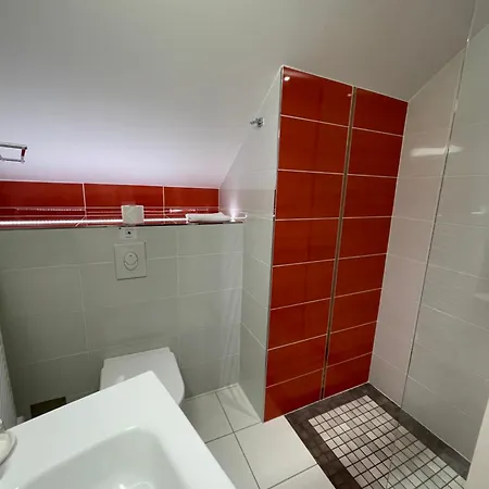 Le Pavillon D'enghien, Centre Отель Виши