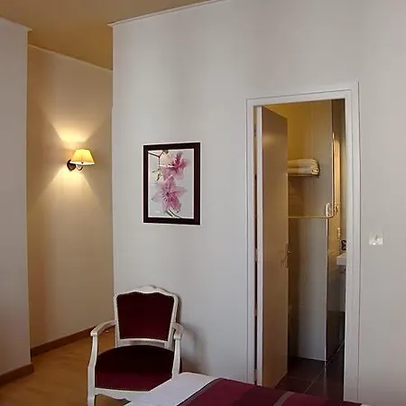Le Pavillon D'enghien, Centre Отель Виши