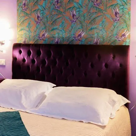 Le Pavillon D'enghien, Centre Виши