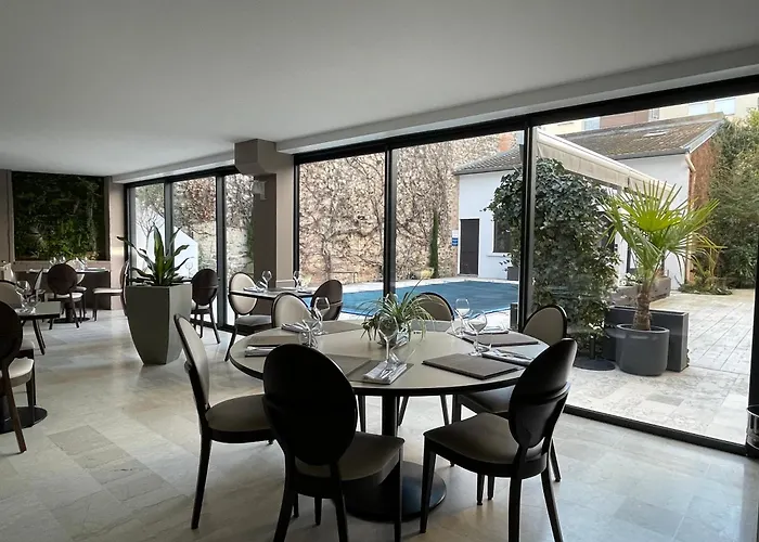 Le Pavillon D'enghien, Centre Vichy