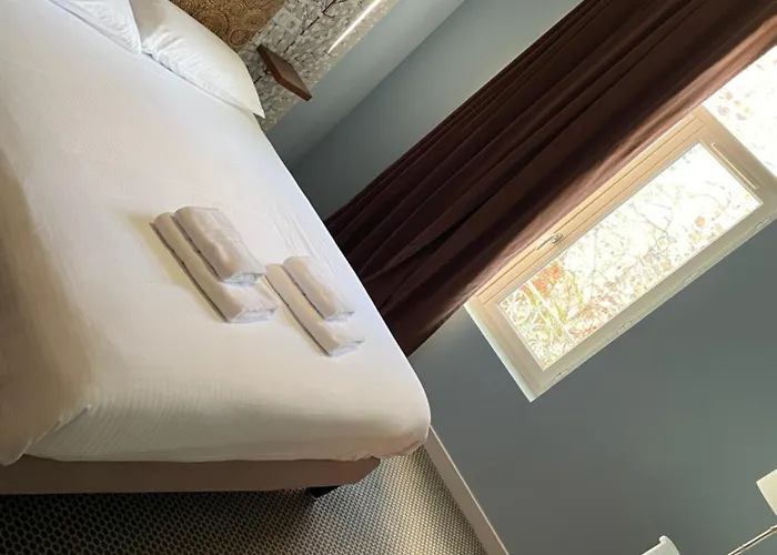 Le Pavillon D'enghien, Centre